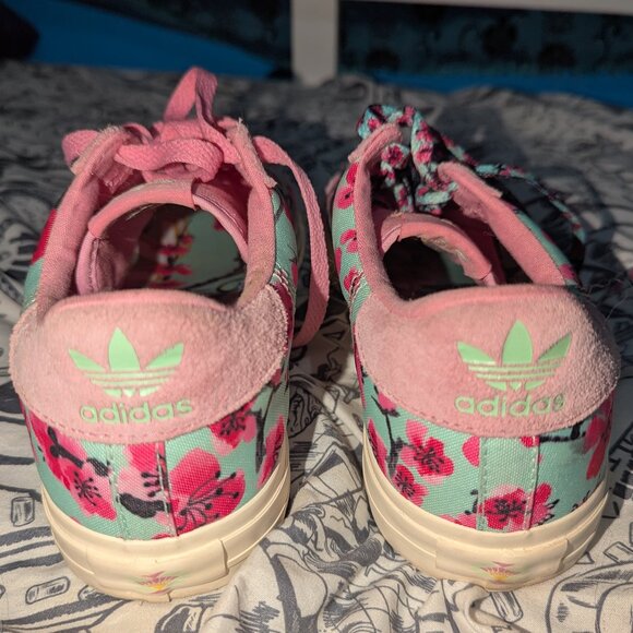 RARE Limited Edition Adidas x Arizona Tea Green Tea Sneakers - Picture 7 of 9